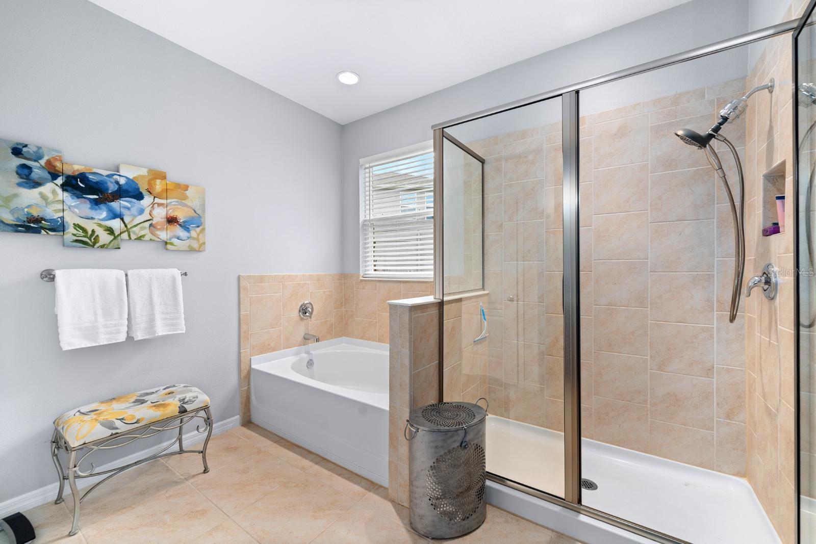 Image 17 of 44 For 5492 Suncatcher Drive