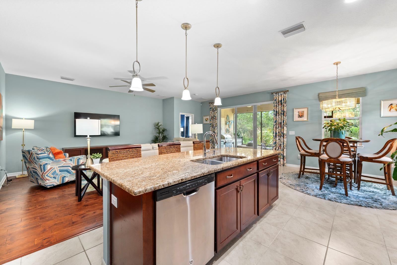 Image 8 of 44 For 5492 Suncatcher Drive