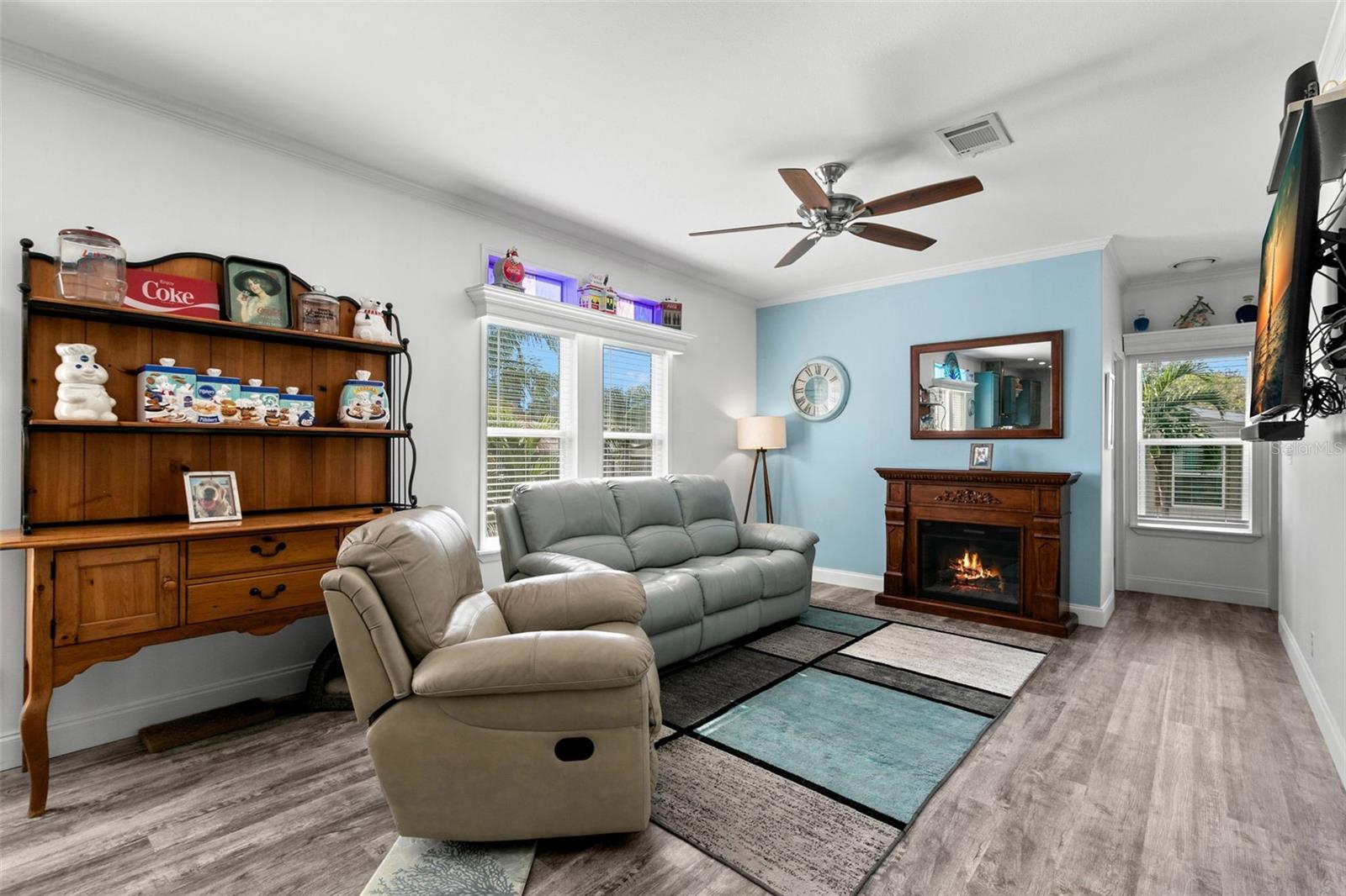 Image 13 of 33 For 6901 Americana Drive Ne 102