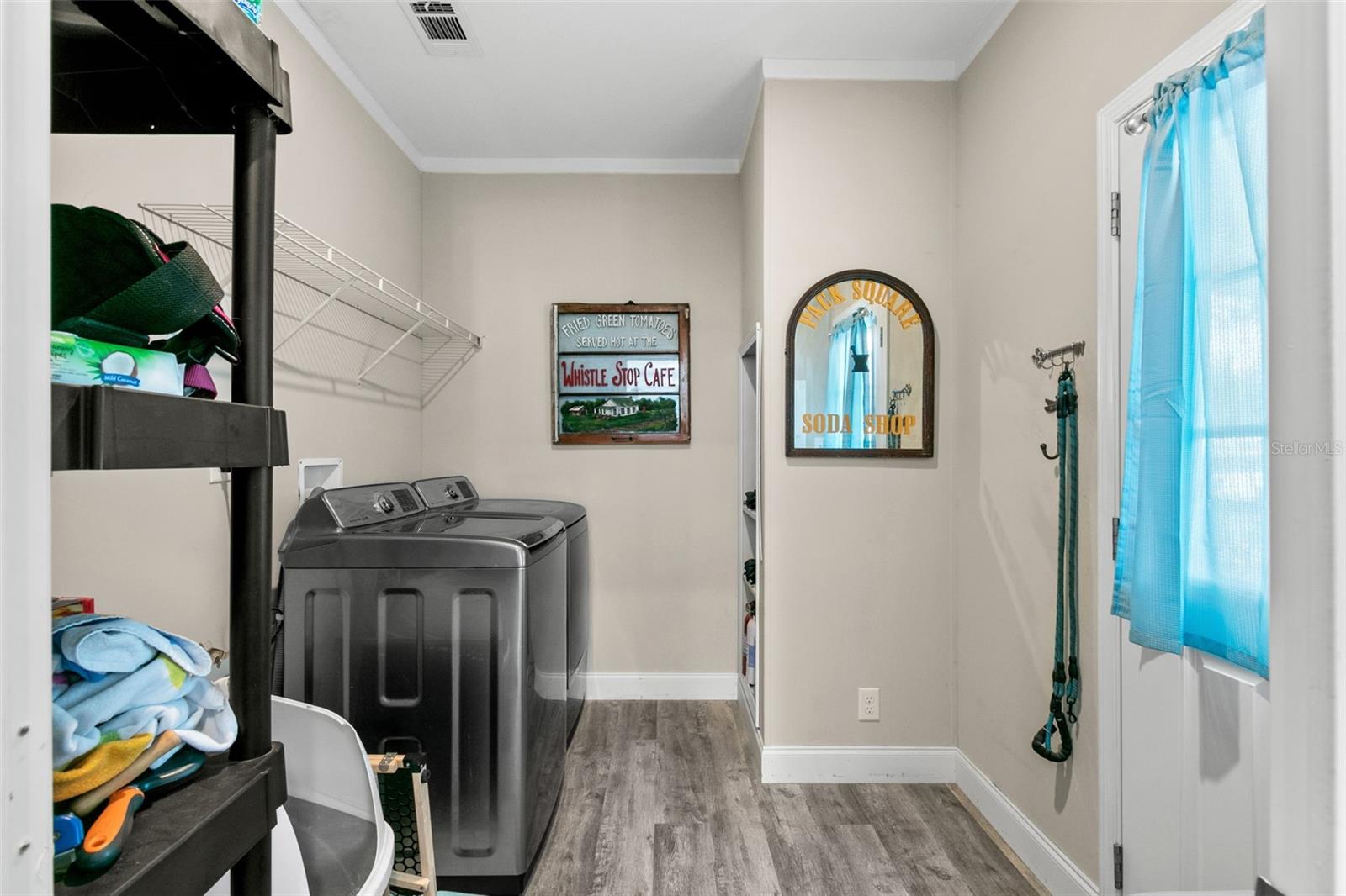 Image 21 of 33 For 6901 Americana Drive Ne 102