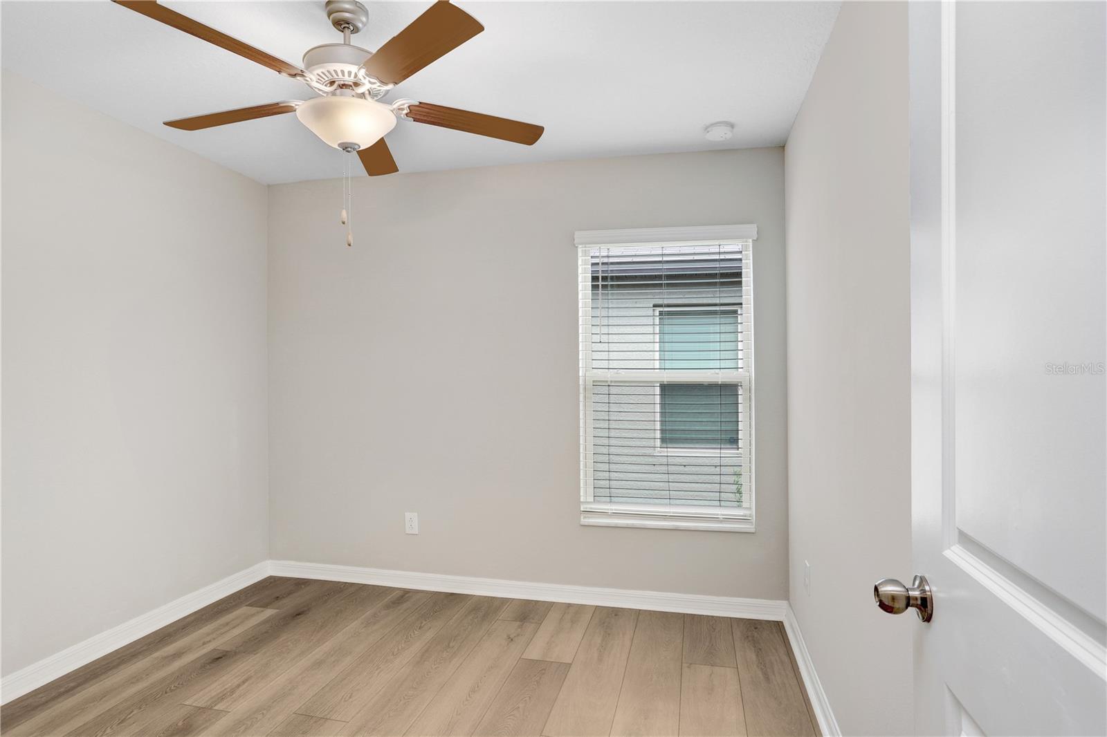 Image 20 of 32 For 15622 Spice Key Street