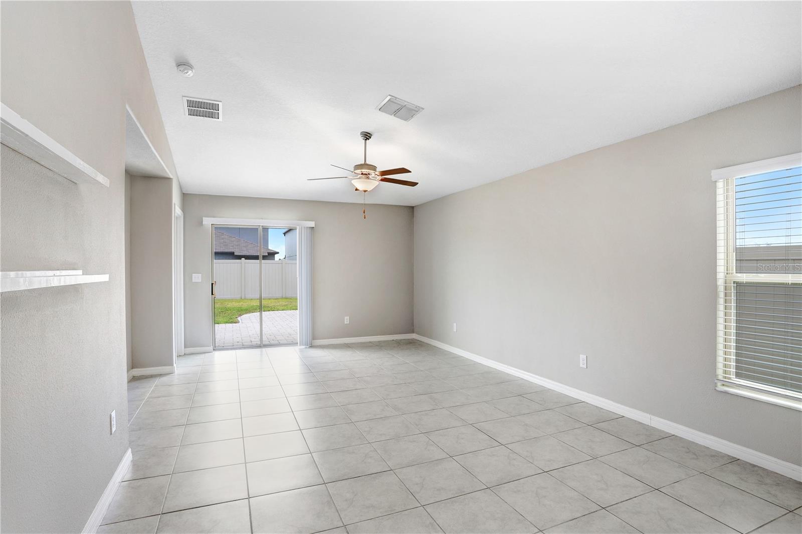 Image 9 of 32 For 15622 Spice Key Street