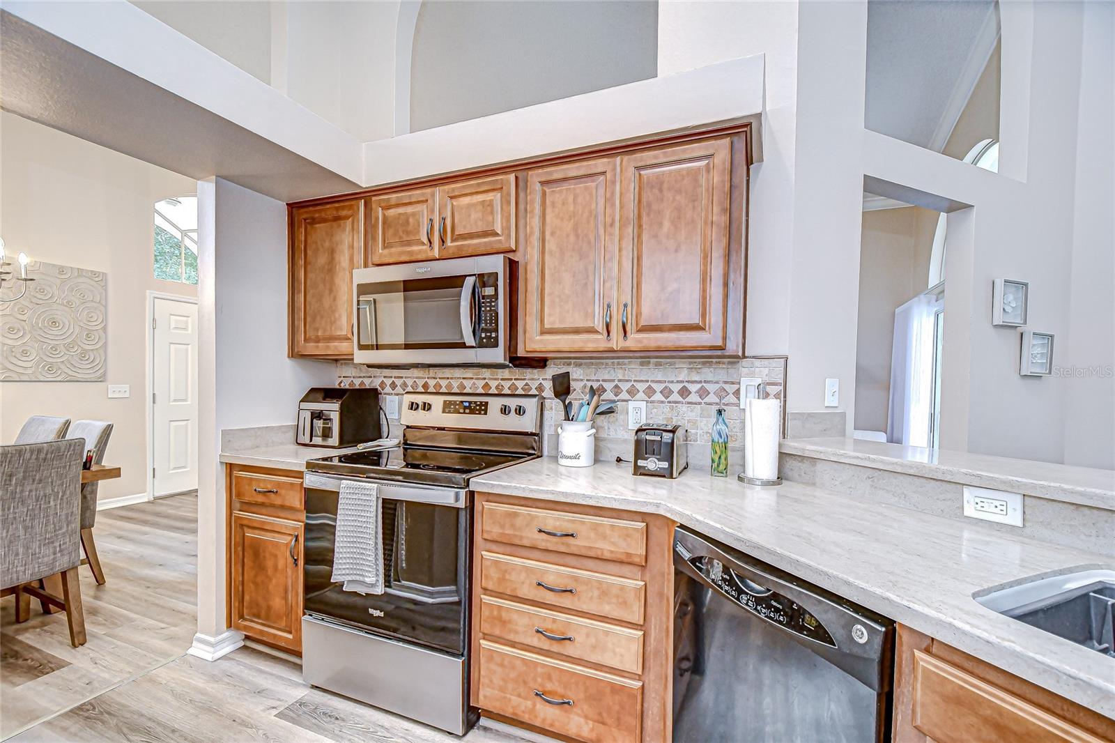 Image 11 of 43 For 4837 Eagle Cove Boulevard