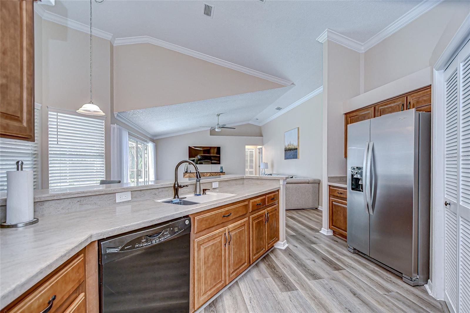 Image 12 of 43 For 4837 Eagle Cove Boulevard