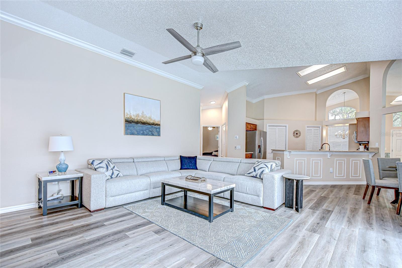 Image 14 of 43 For 4837 Eagle Cove Boulevard
