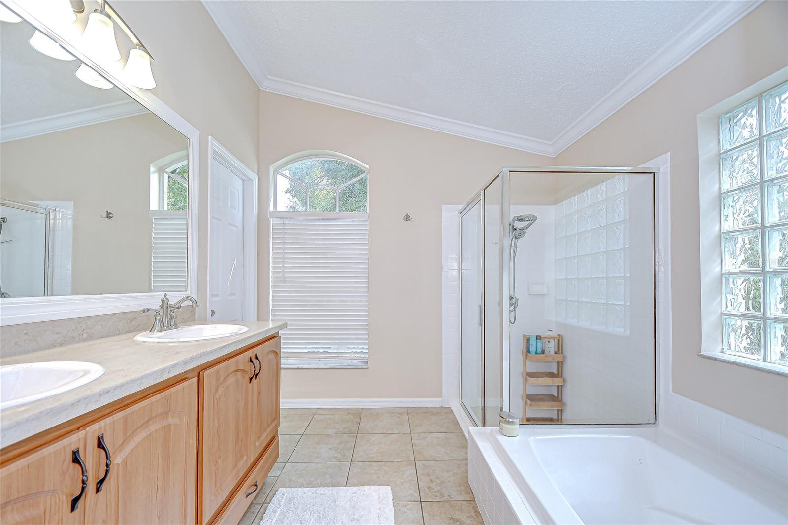 Image 20 of 43 For 4837 Eagle Cove Boulevard