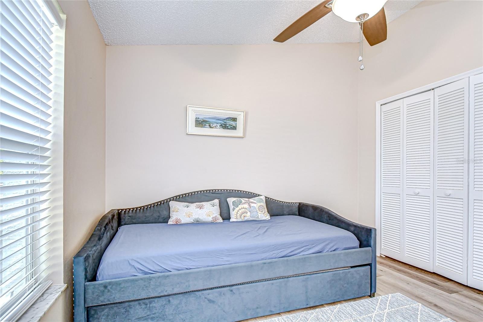 Image 22 of 43 For 4837 Eagle Cove Boulevard