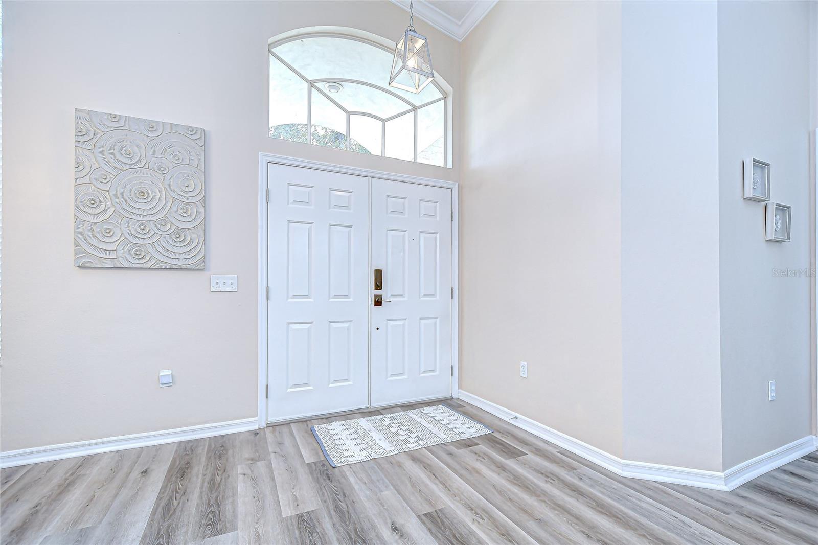 Image 3 of 43 For 4837 Eagle Cove Boulevard