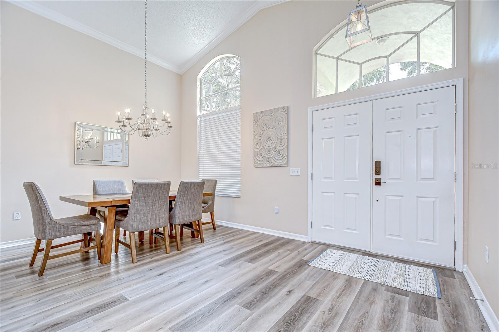 Image 4 of 43 For 4837 Eagle Cove Boulevard