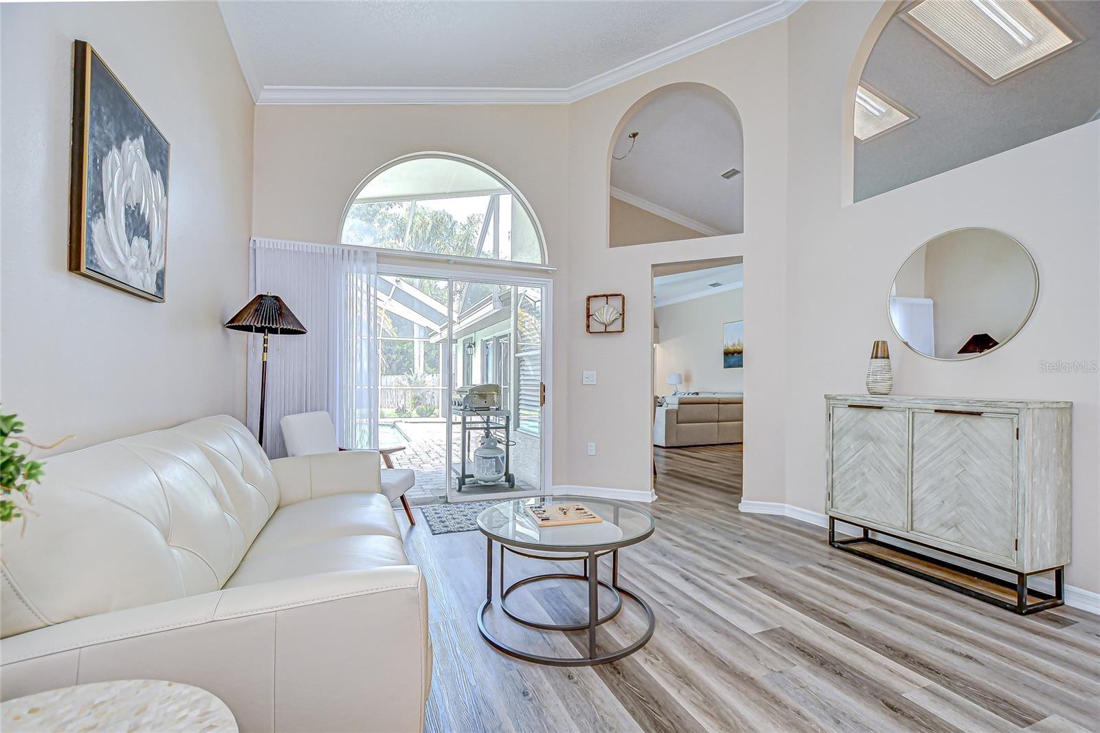 Image 7 of 43 For 4837 Eagle Cove Boulevard