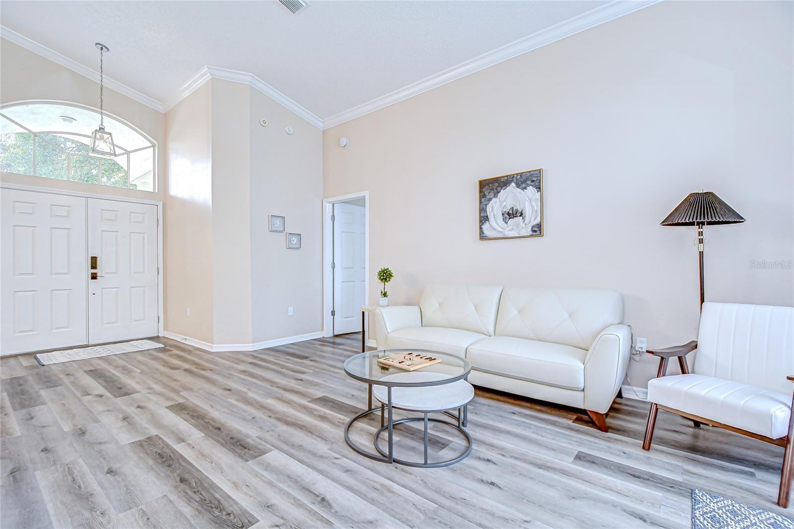 Image 8 of 43 For 4837 Eagle Cove Boulevard