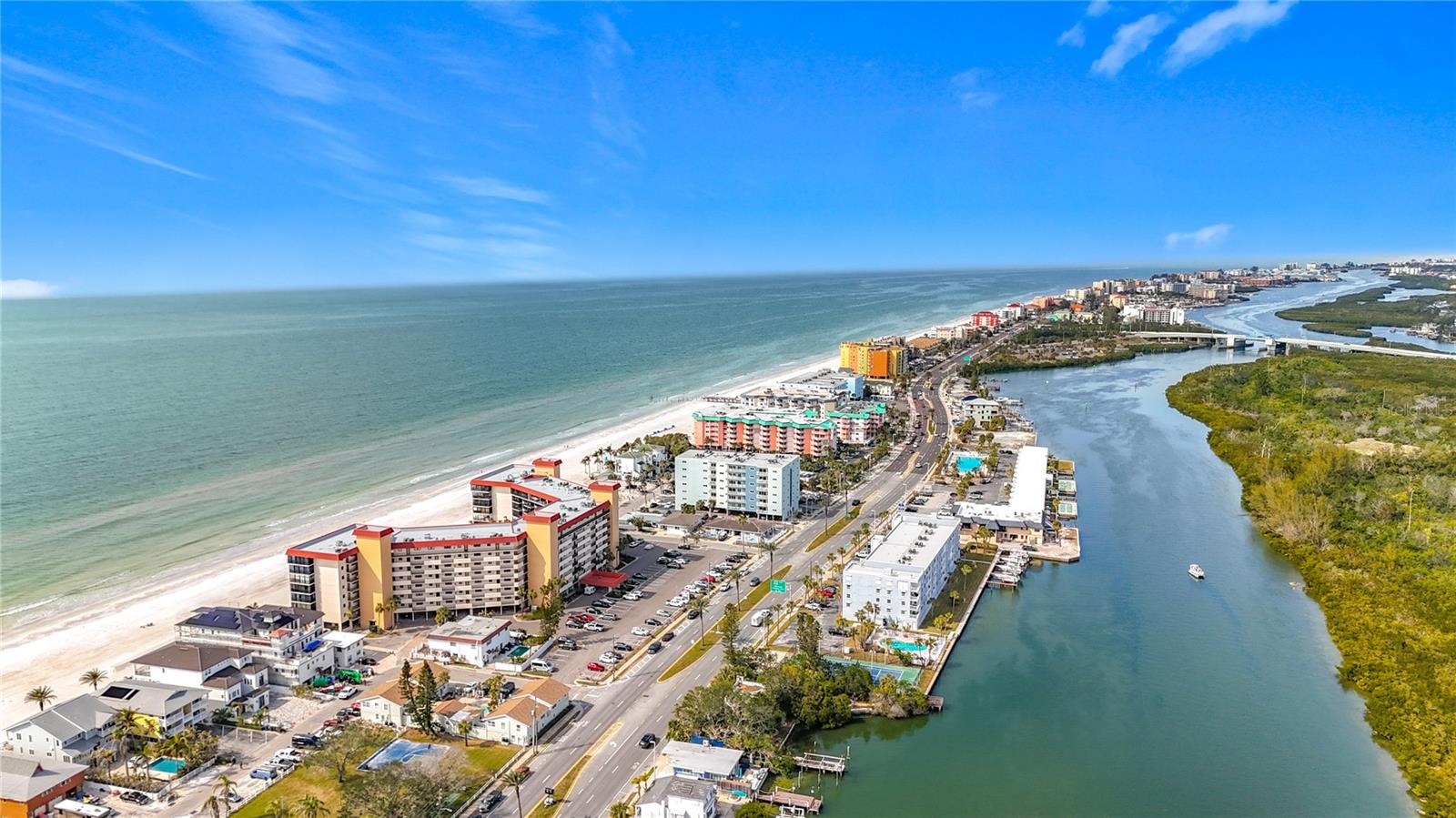 Image 27 of 34 For 18304 Gulf Boulevard 610