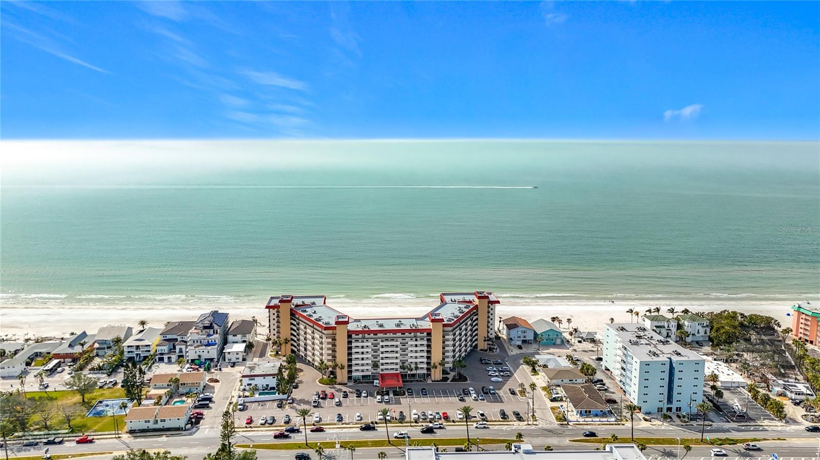 Image 28 of 34 For 18304 Gulf Boulevard 610