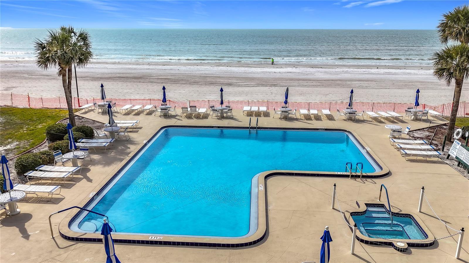 Image 3 of 34 For 18304 Gulf Boulevard 610