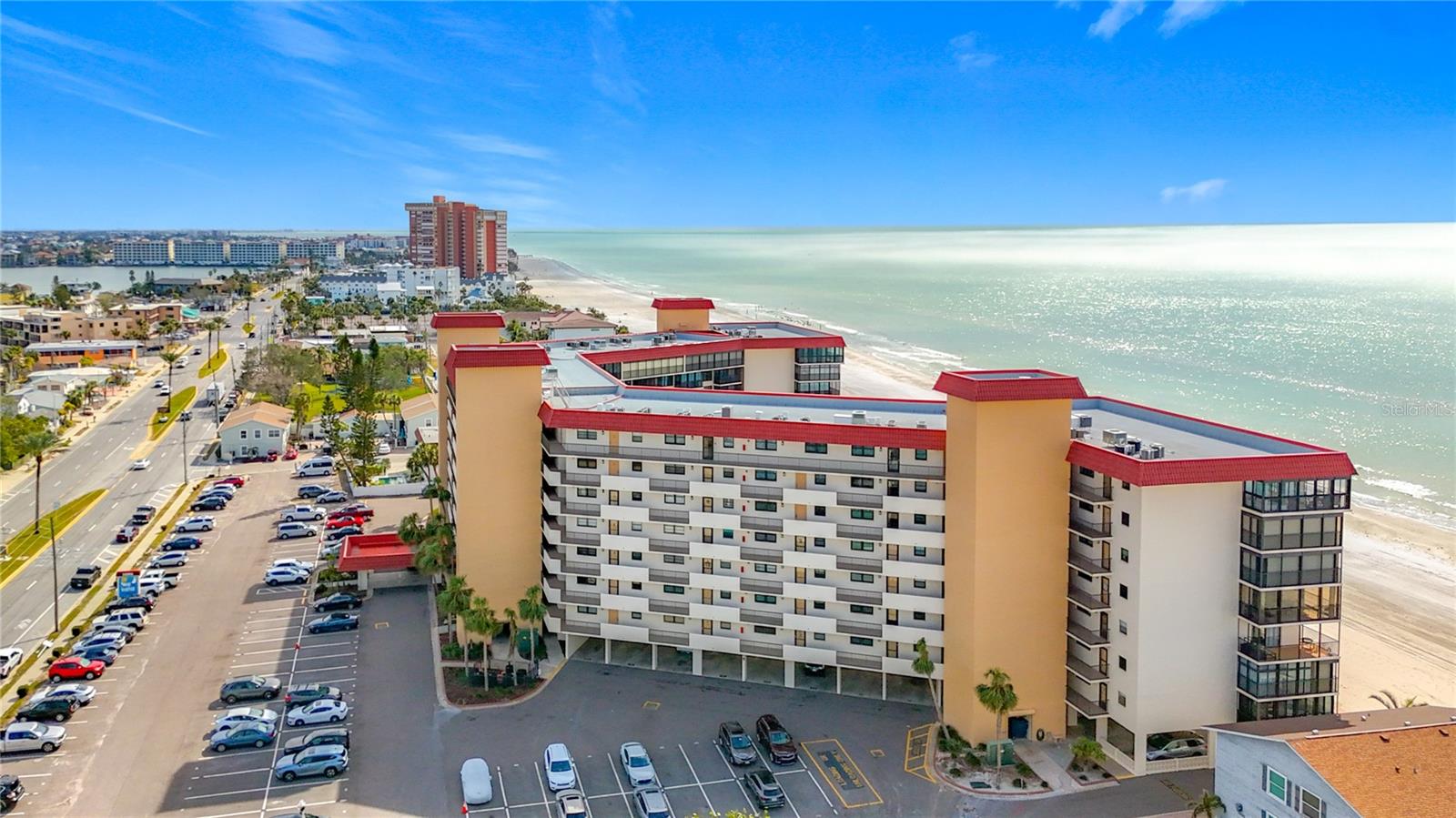 Image 32 of 34 For 18304 Gulf Boulevard 610