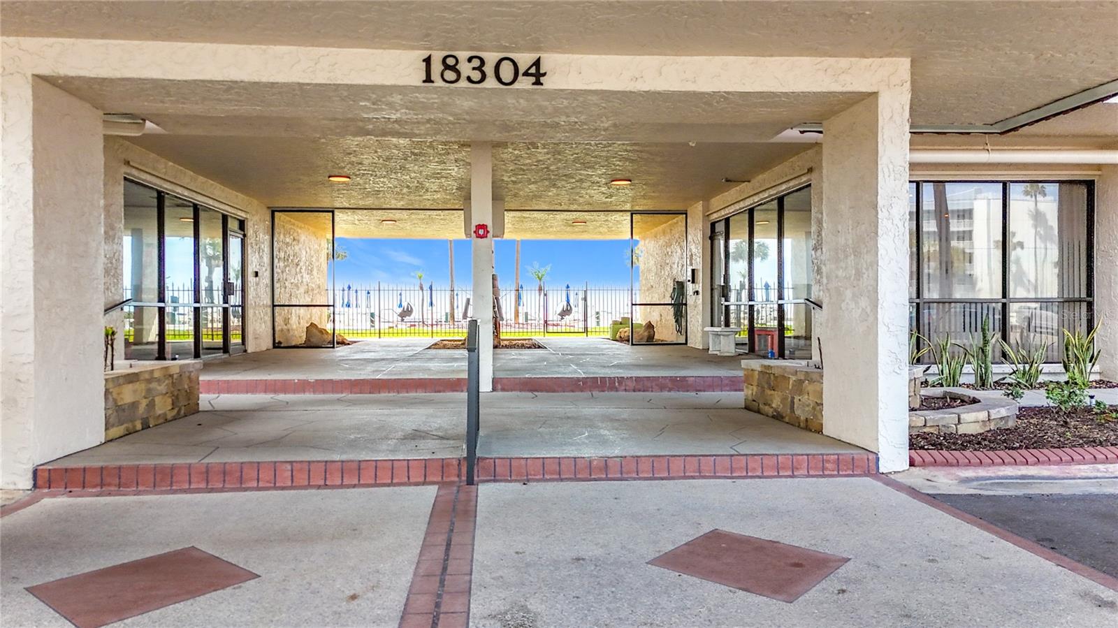 Image 34 of 34 For 18304 Gulf Boulevard 610