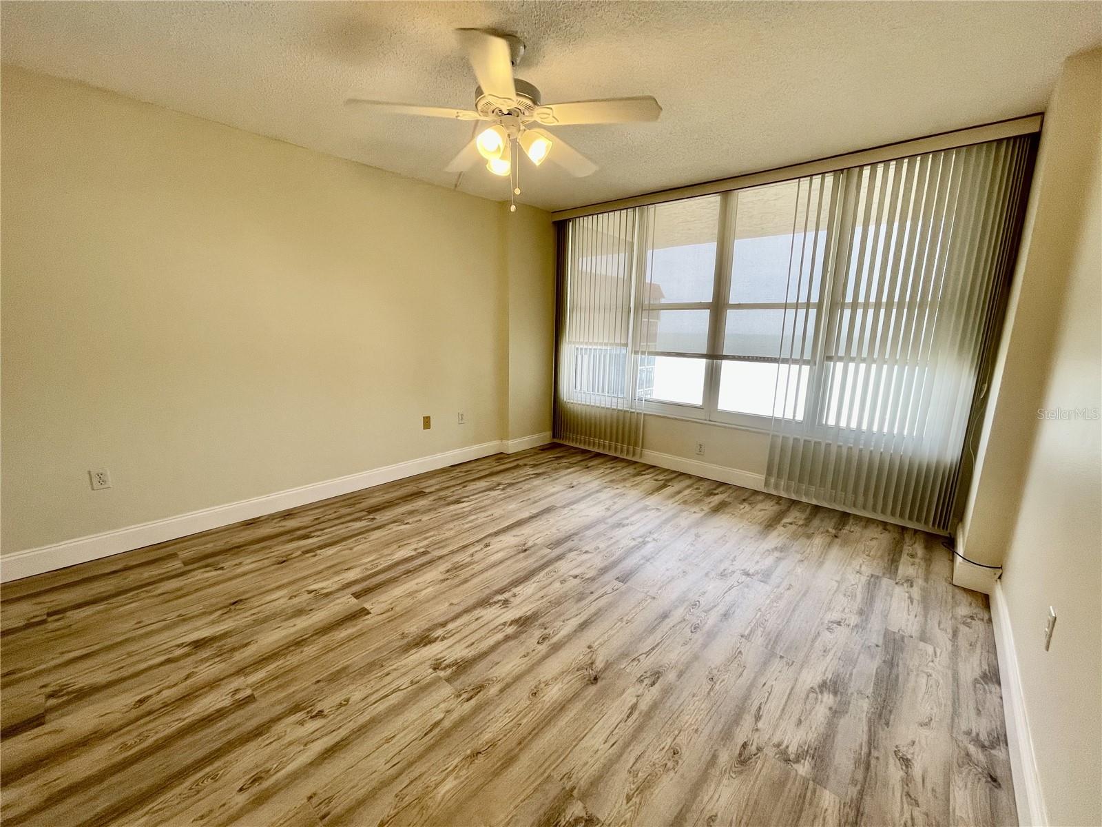 Image 5 of 34 For 18304 Gulf Boulevard 610