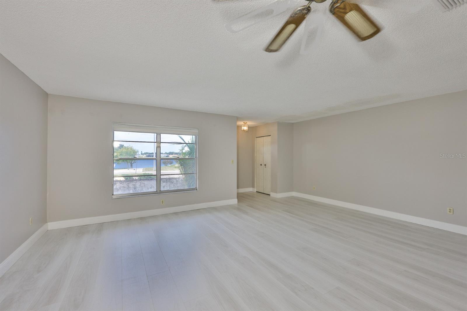 Image 4 of 50 For 412 Pebble Beach Boulevard