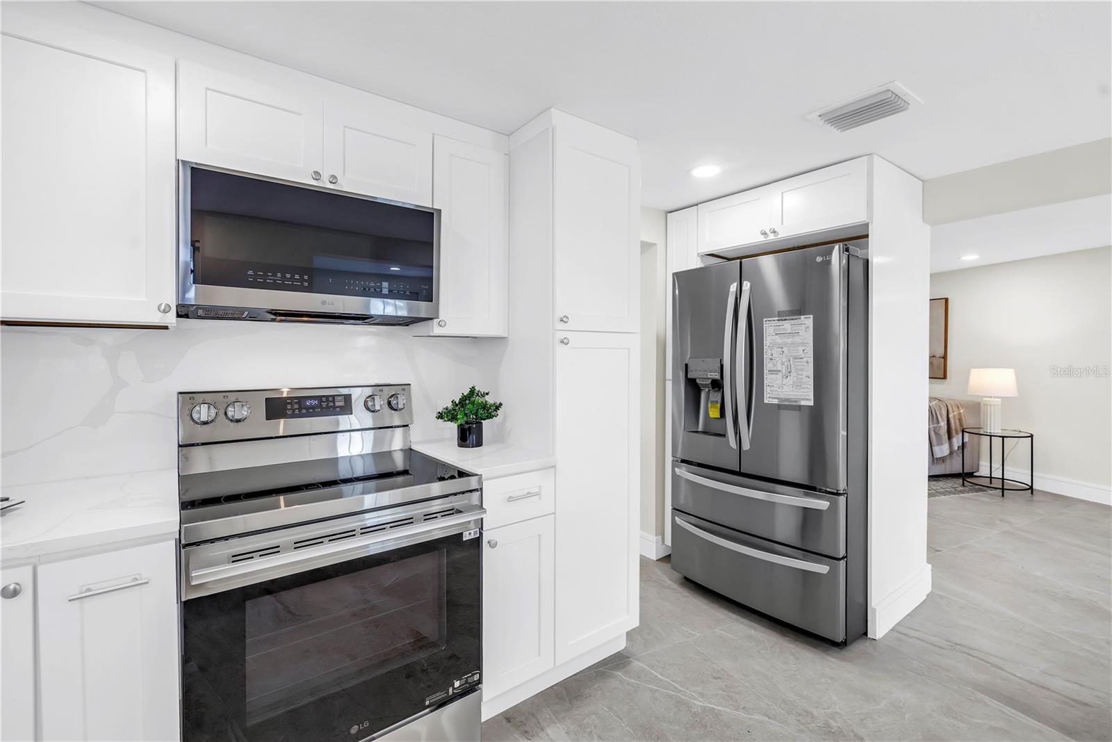 Image 23 of 81 For 17601 Sterling Terrace