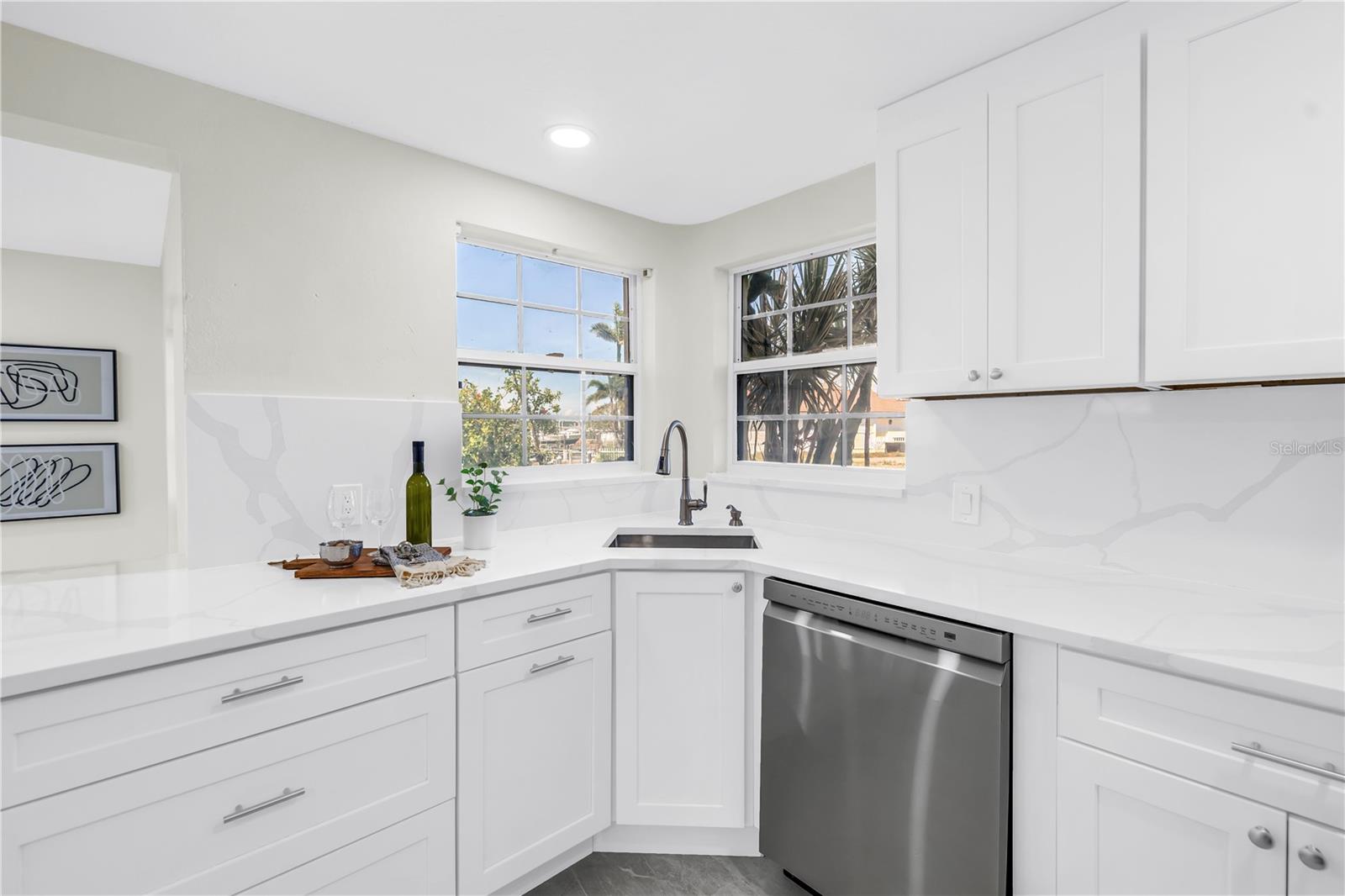 Image 25 of 81 For 17601 Sterling Terrace
