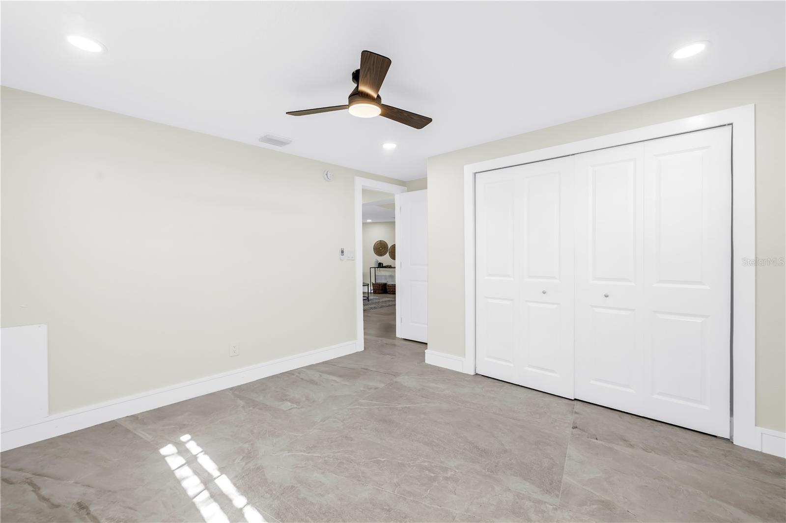 Image 35 of 81 For 17601 Sterling Terrace
