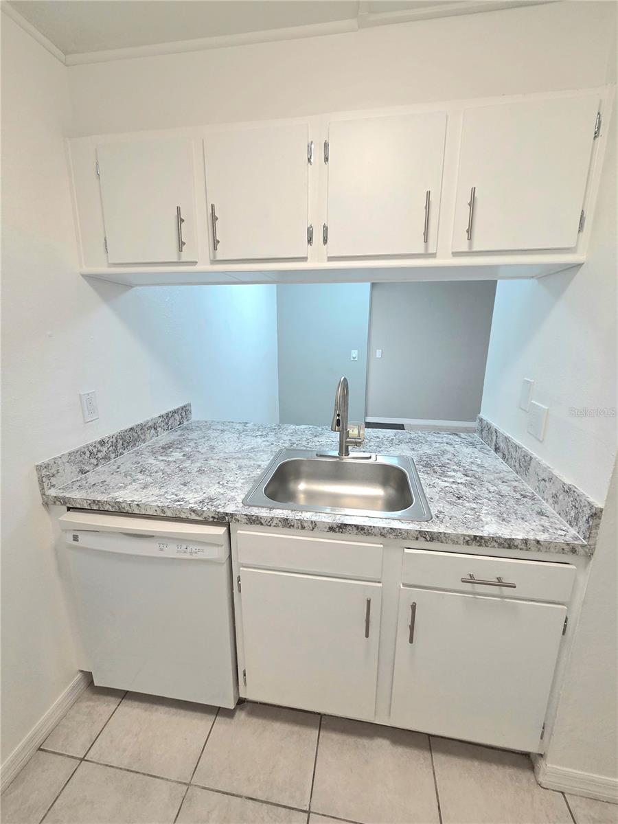 Image 10 of 35 For 1799 Highland Avenue 31