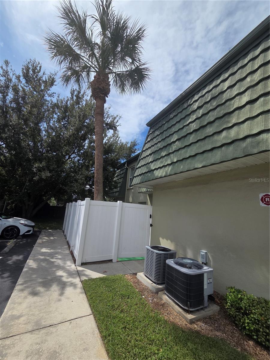 Image 34 of 35 For 1799 Highland Avenue 31