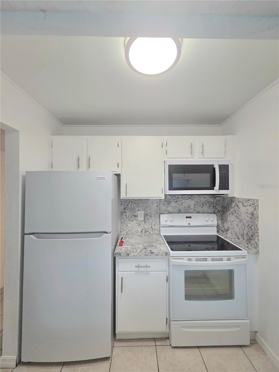 Image 9 of 35 For 1799 Highland Avenue 31