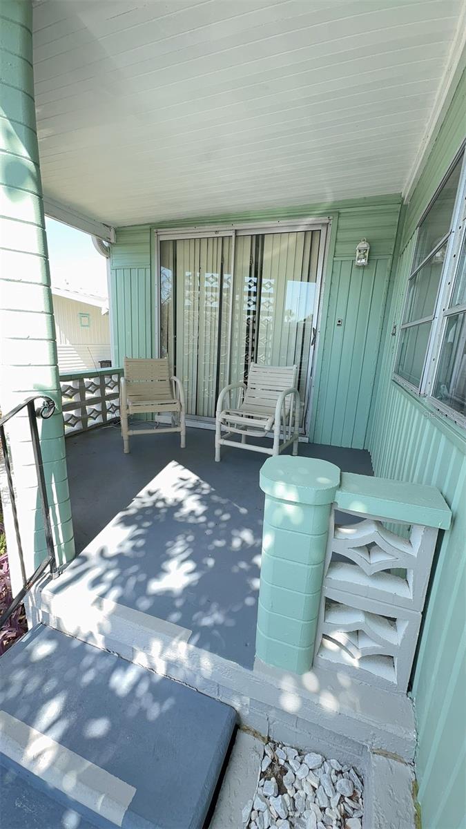 Listing photo id 1 for 4851 Gandy Boulevard B5l5