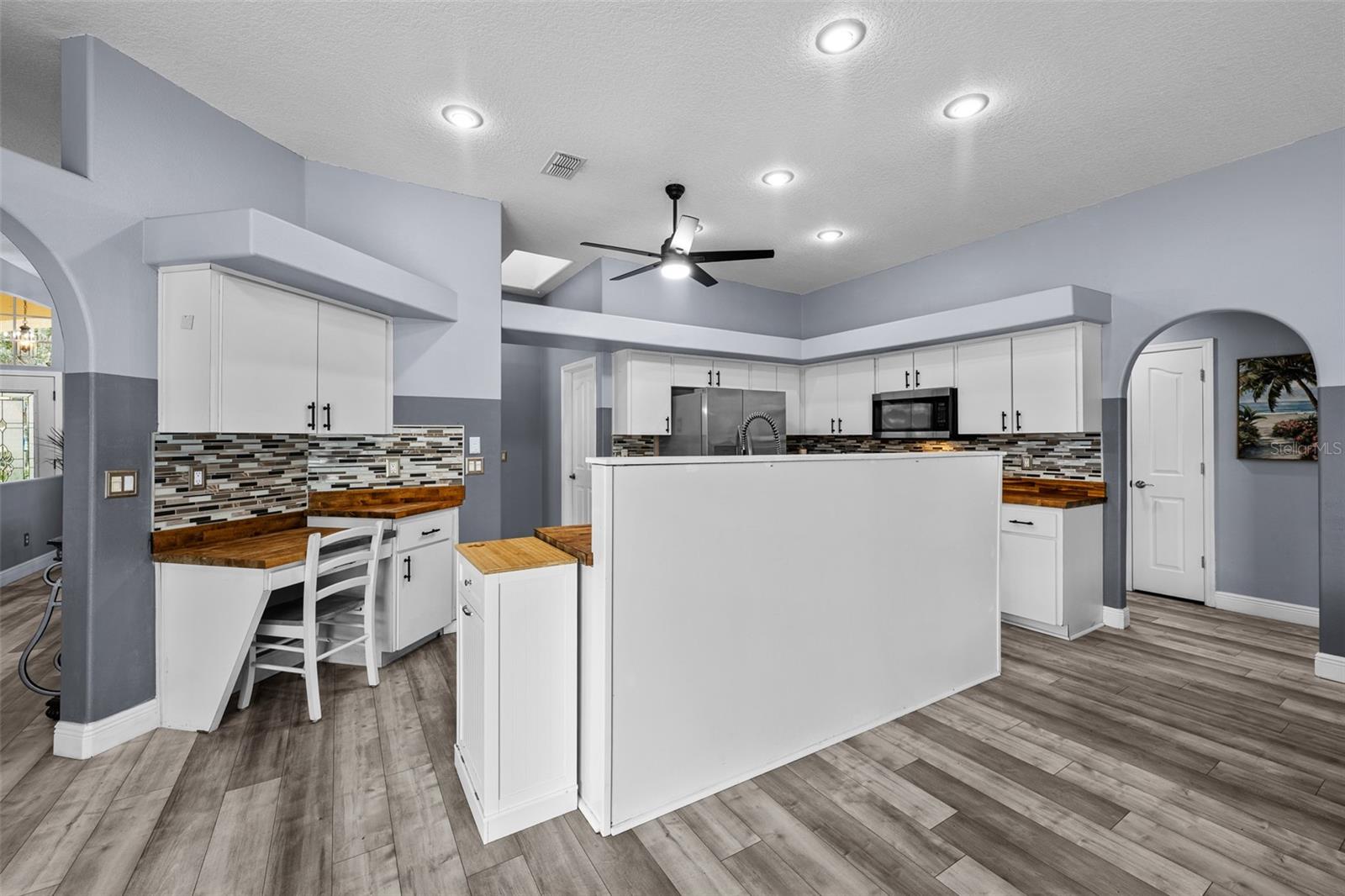 Image 12 of 72 For 5230 Halstead Lane