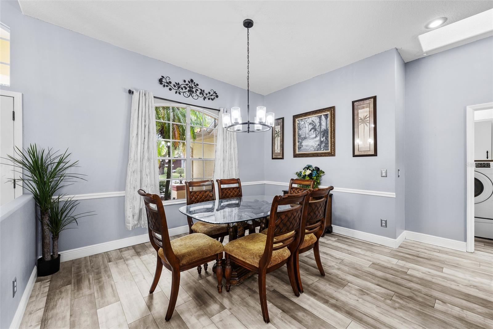 Image 16 of 72 For 5230 Halstead Lane