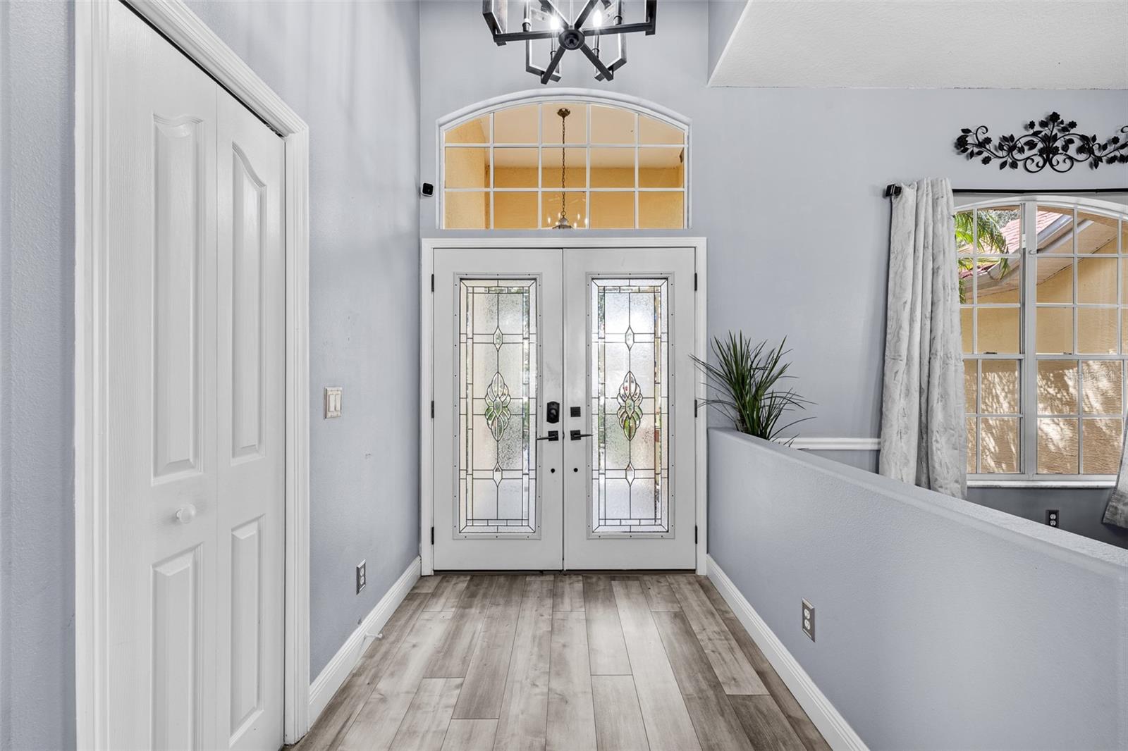 Image 4 of 72 For 5230 Halstead Lane