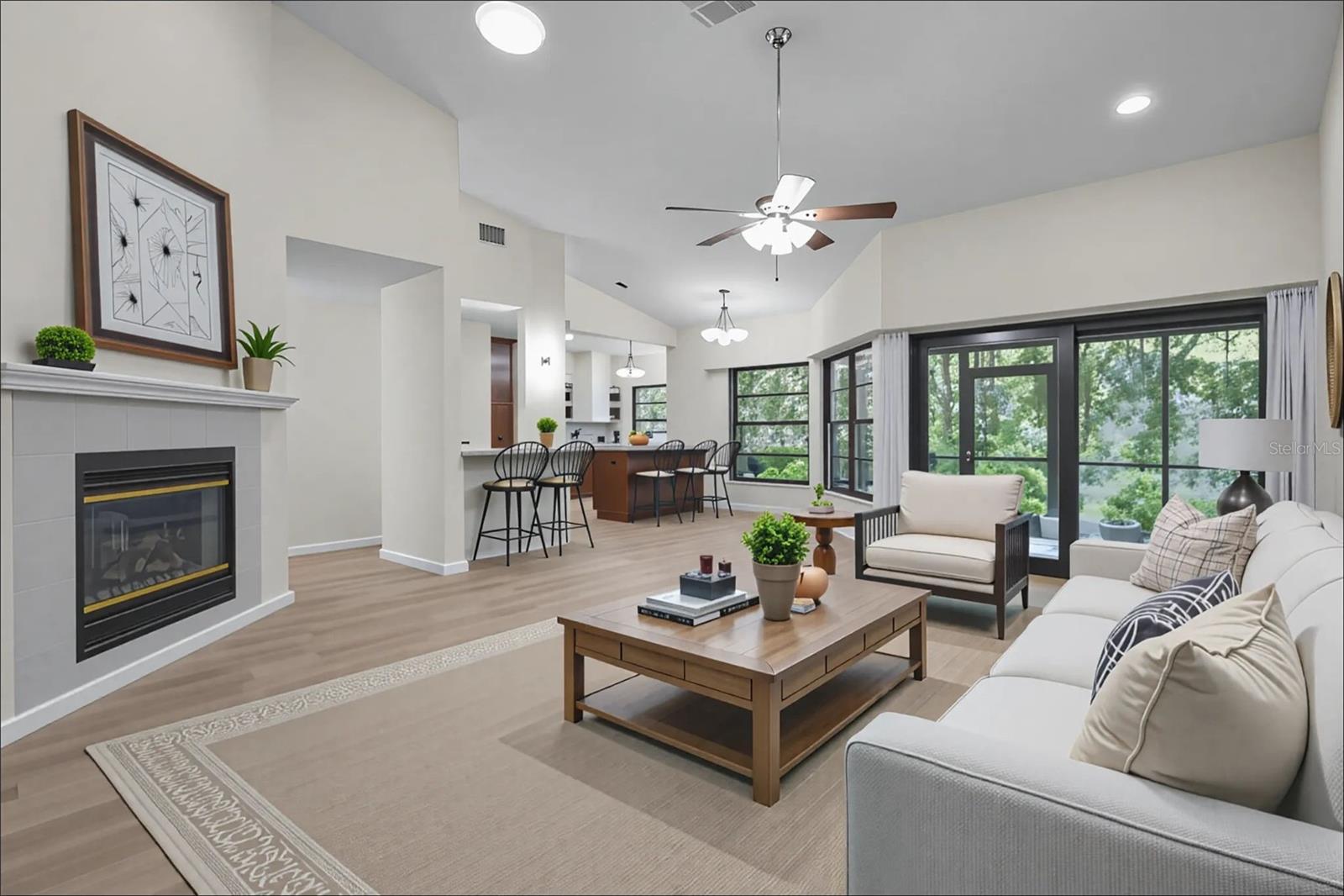 Image 4 of 38 For 887 Lucas Lane