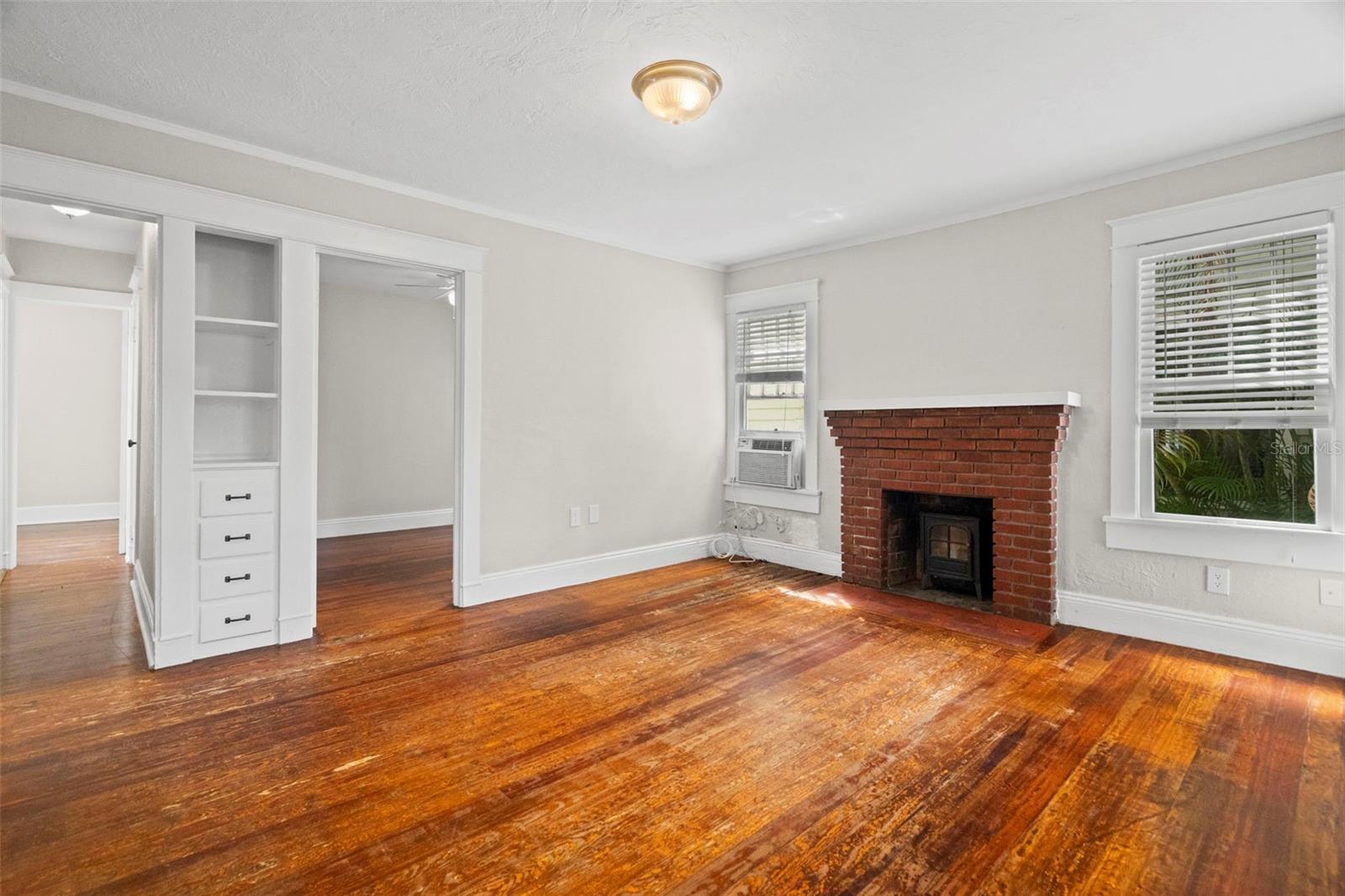 Image 27 of 74 For 540 11th Avenue N