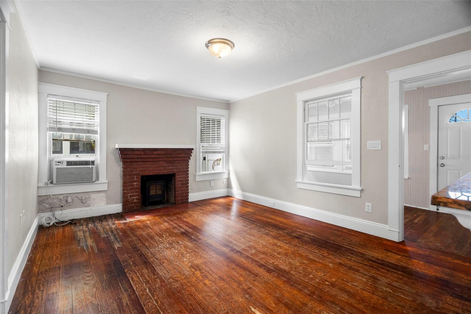 Image 29 of 74 For 540 11th Avenue N