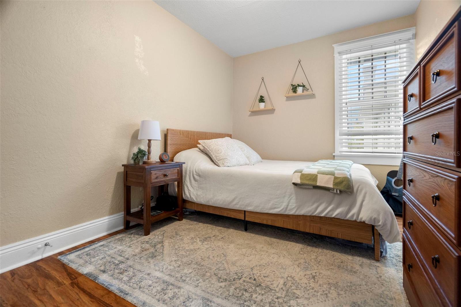 Image 36 of 74 For 540 11th Avenue N