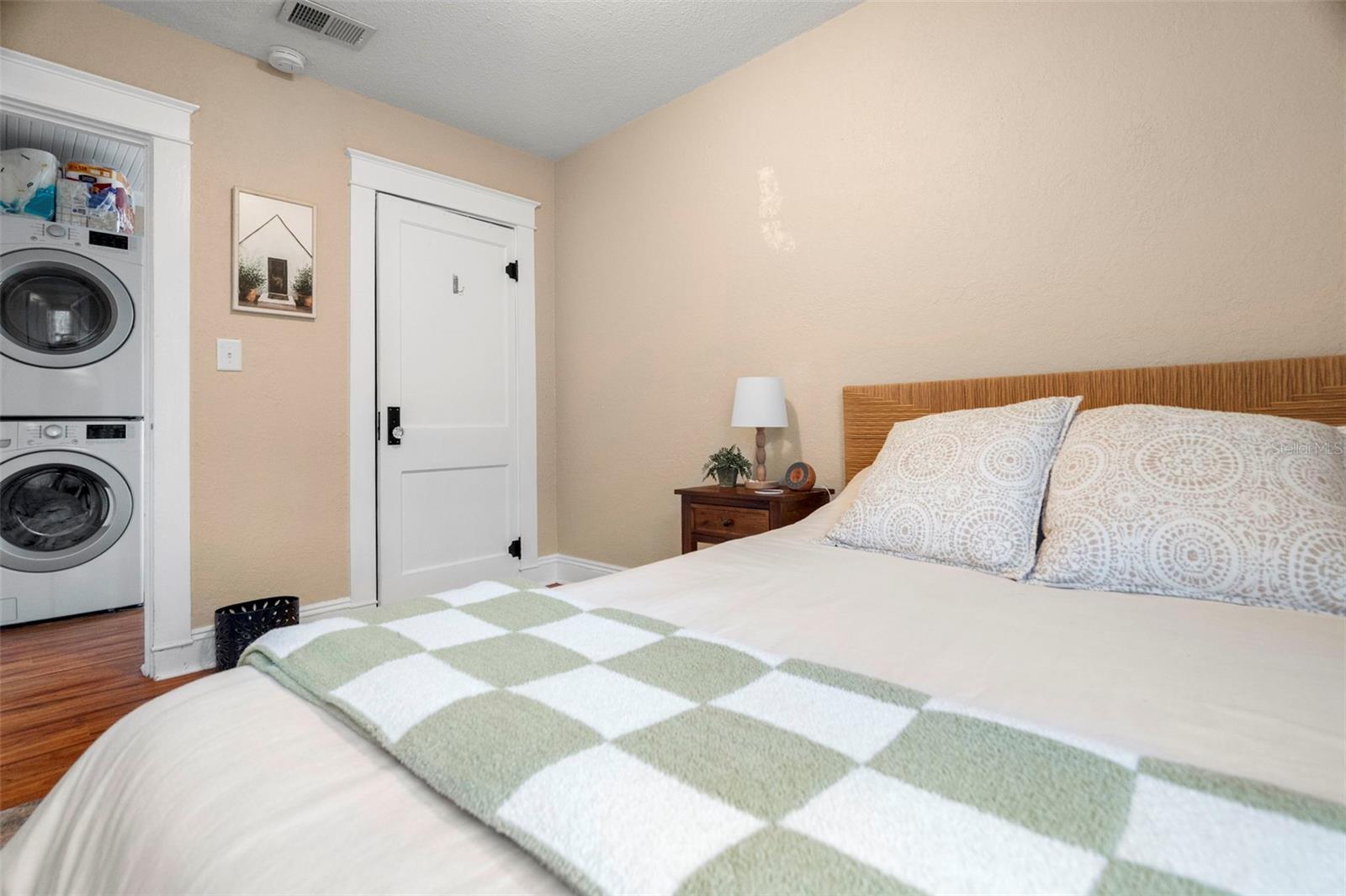 Image 37 of 74 For 540 11th Avenue N