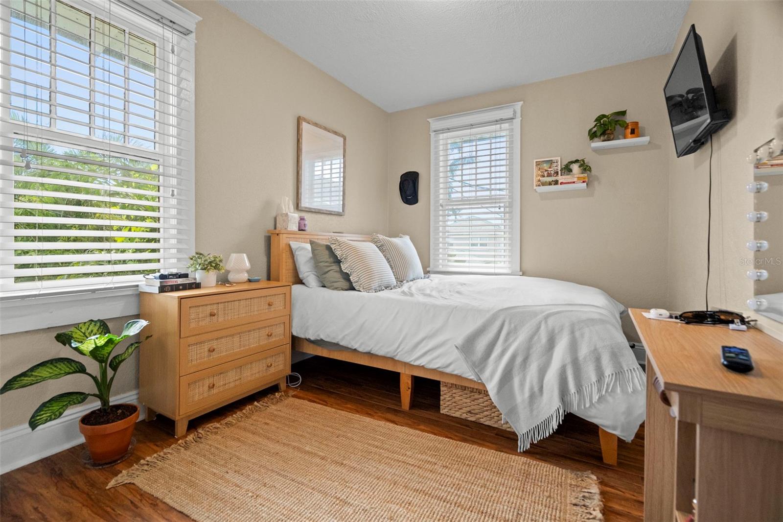 Image 39 of 74 For 540 11th Avenue N