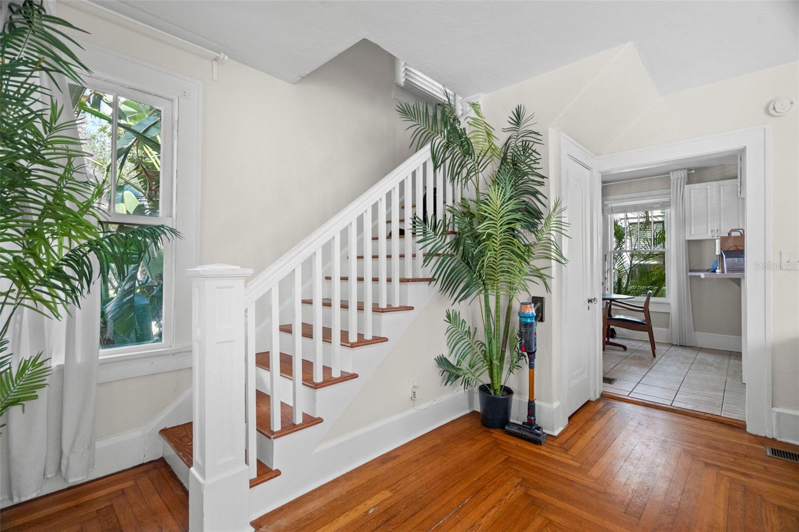 Image 56 of 74 For 540 11th Avenue N