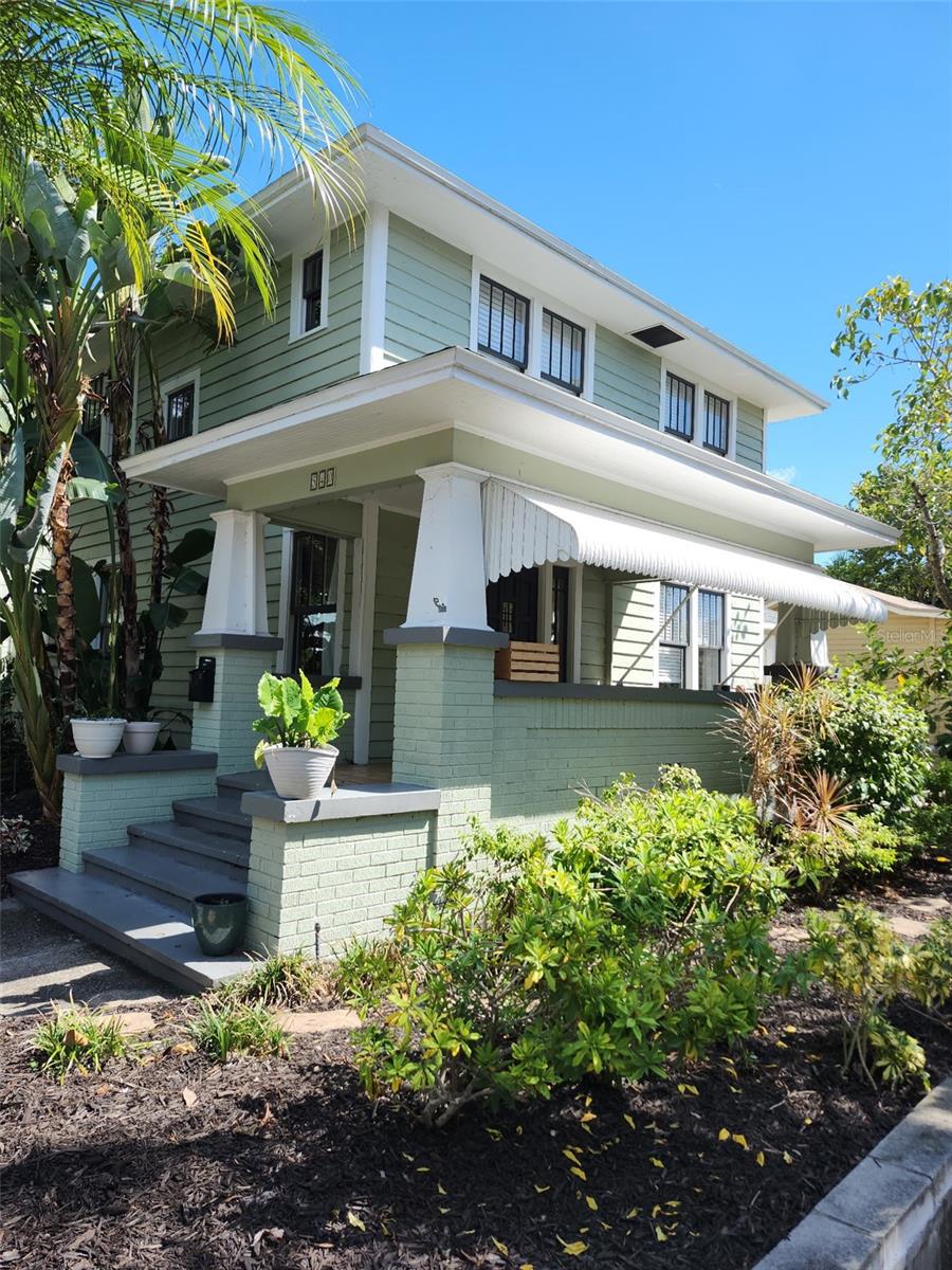 Image 7 of 74 For 540 11th Avenue N