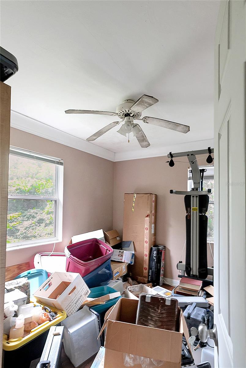 Image 10 of 15 For 532 Hampton Avenue Ne