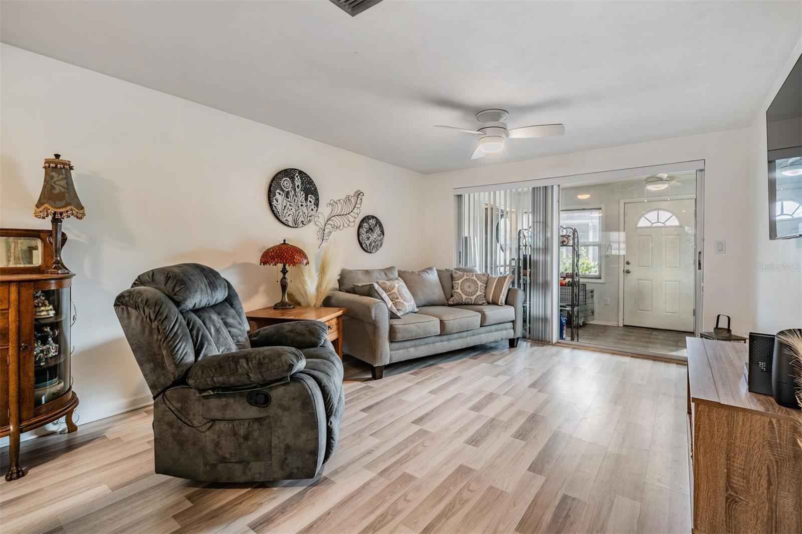 Listing photo id 8 for 4206 Touchton Place