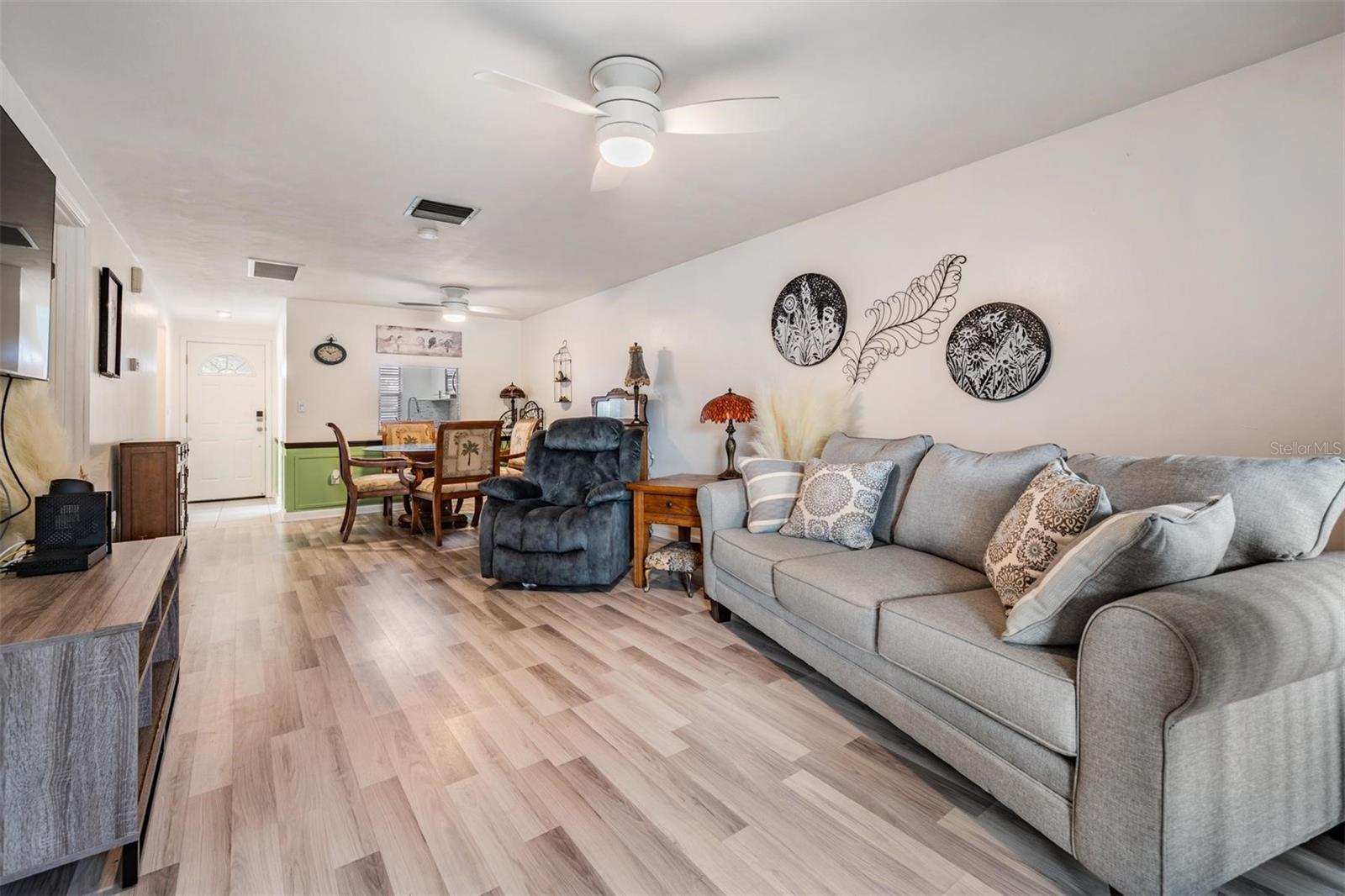 Listing photo id 9 for 4206 Touchton Place