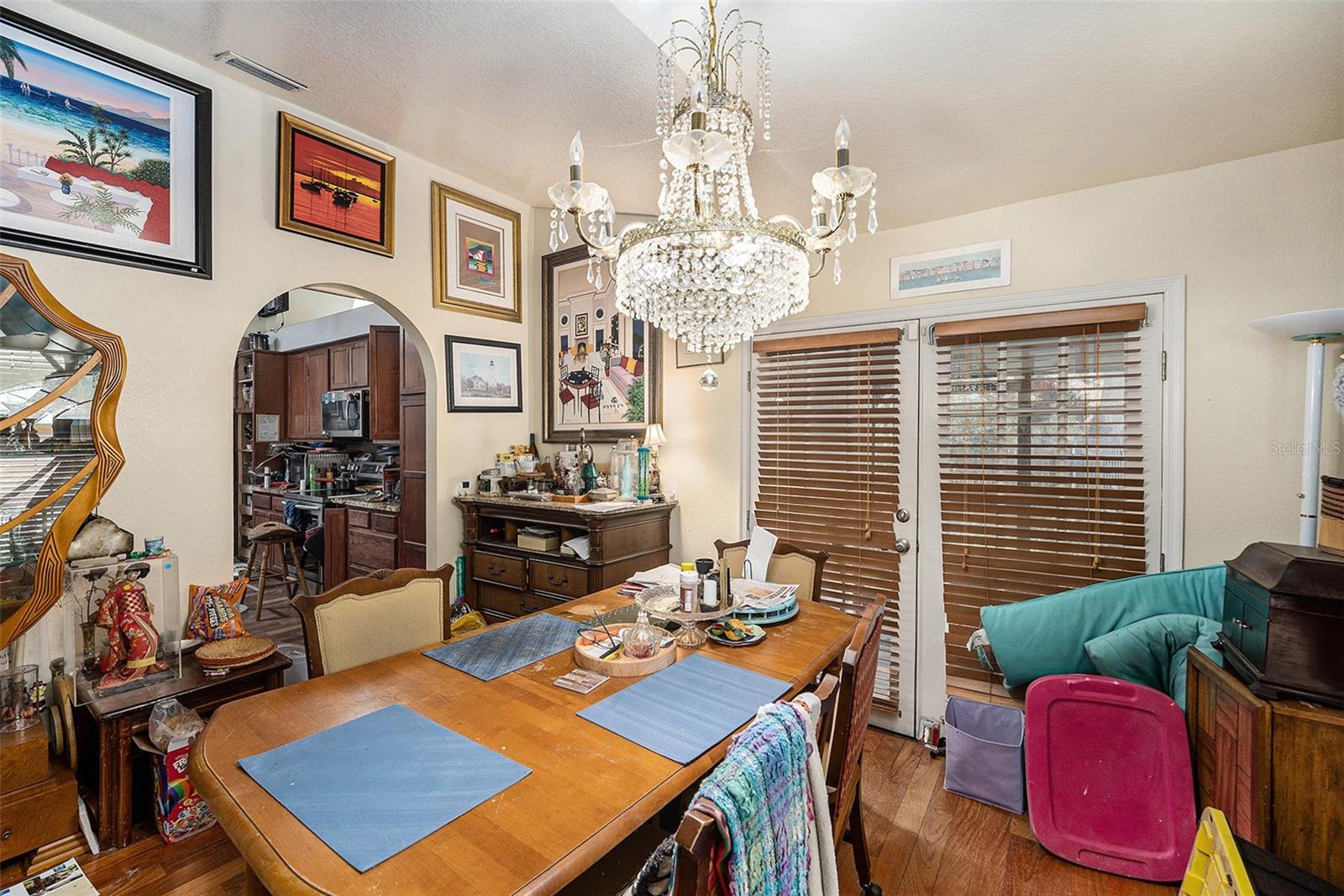 Image 3 of 20 For 360 10th Avenue S