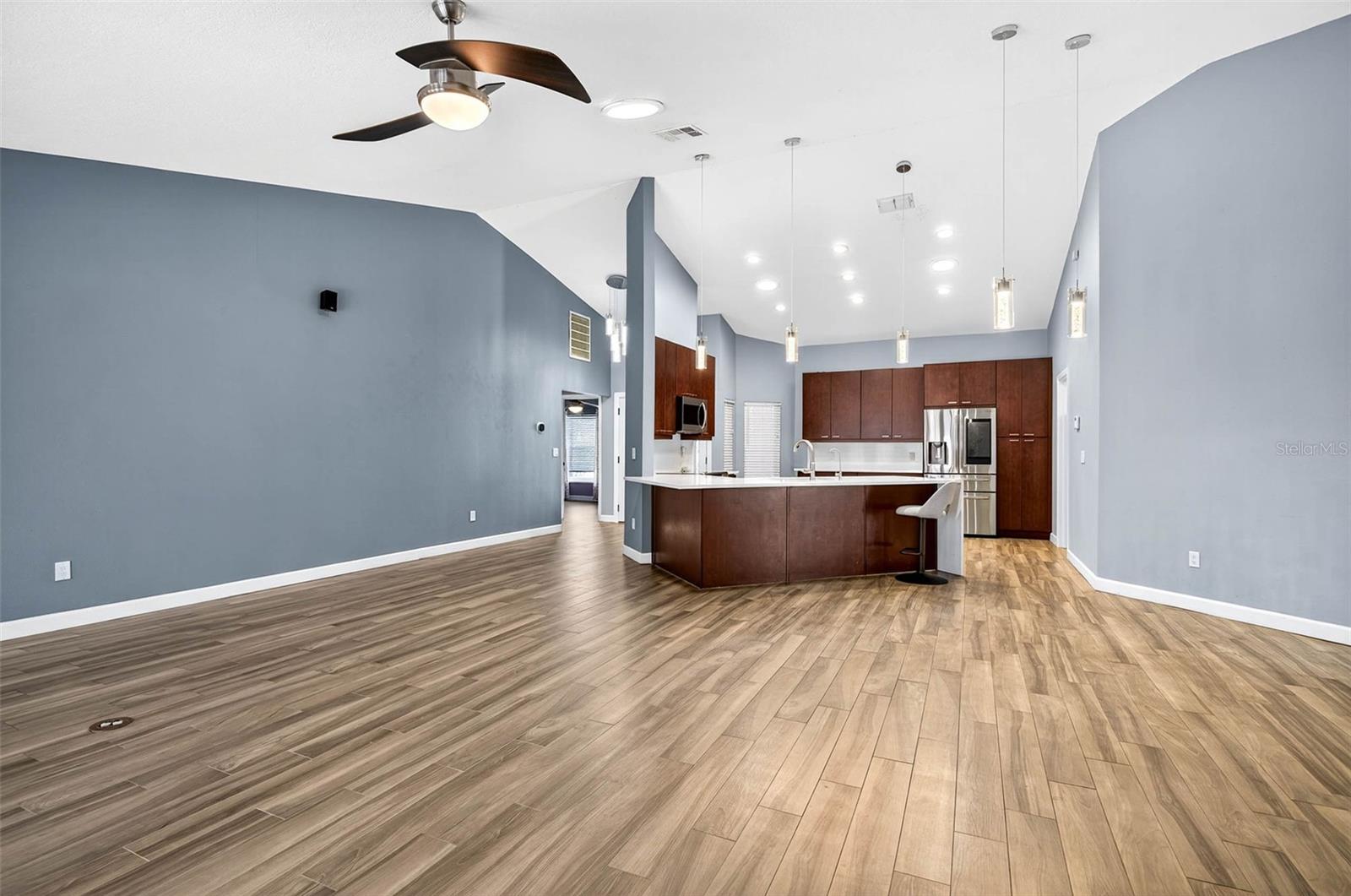 Image 10 of 50 For 12025 Steppingstone Boulevard