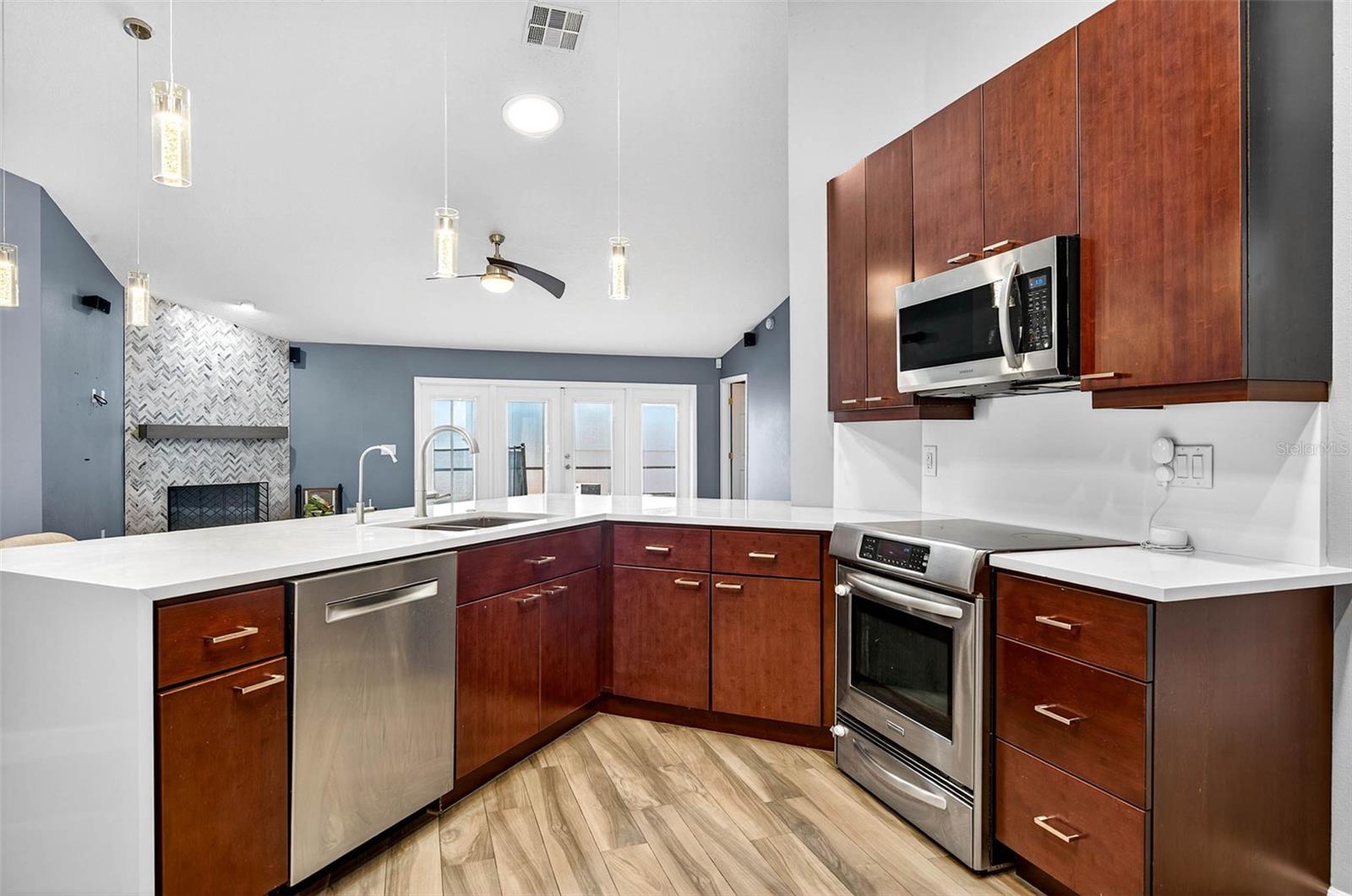 Image 14 of 50 For 12025 Steppingstone Boulevard