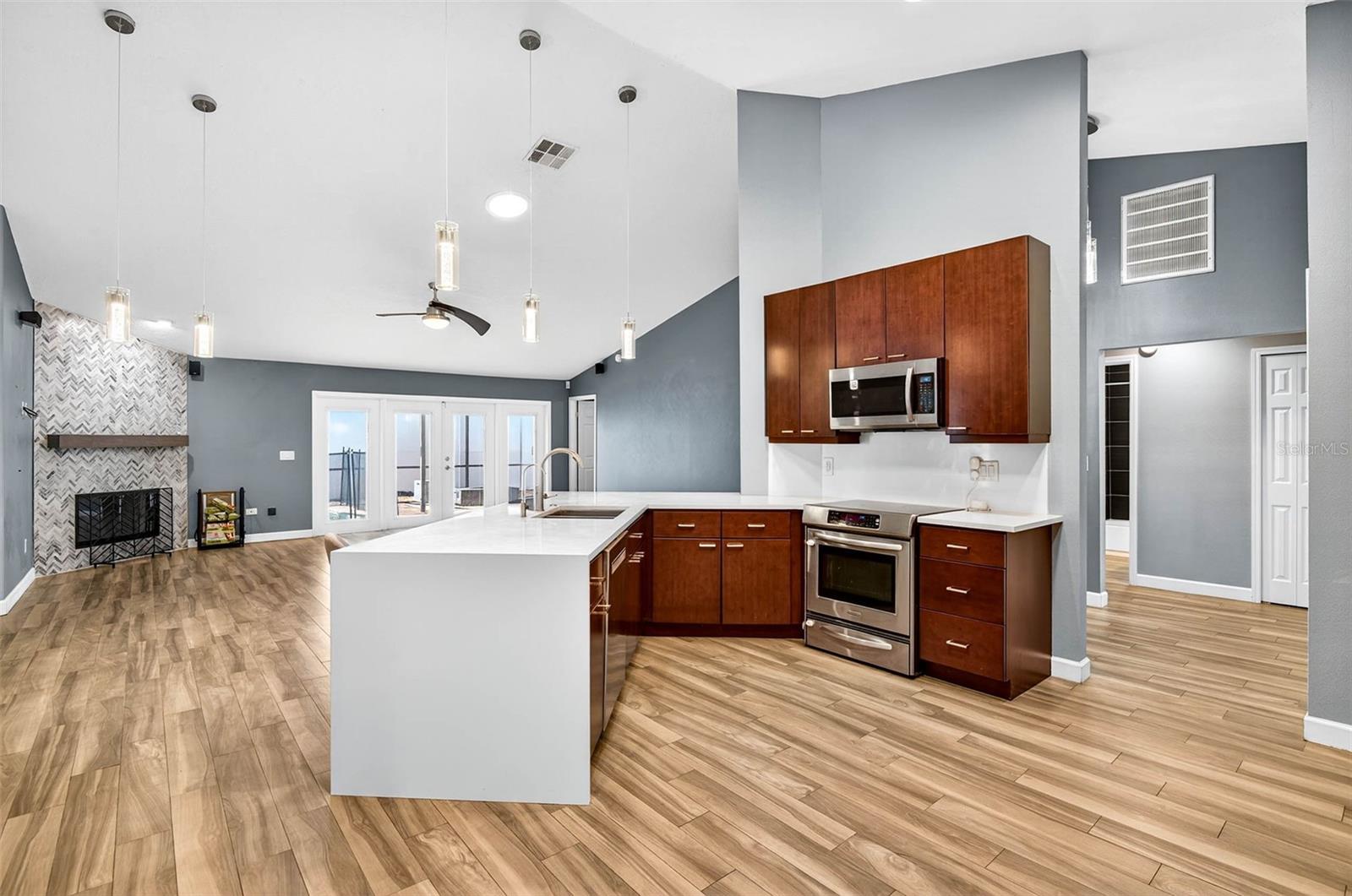 Image 15 of 50 For 12025 Steppingstone Boulevard