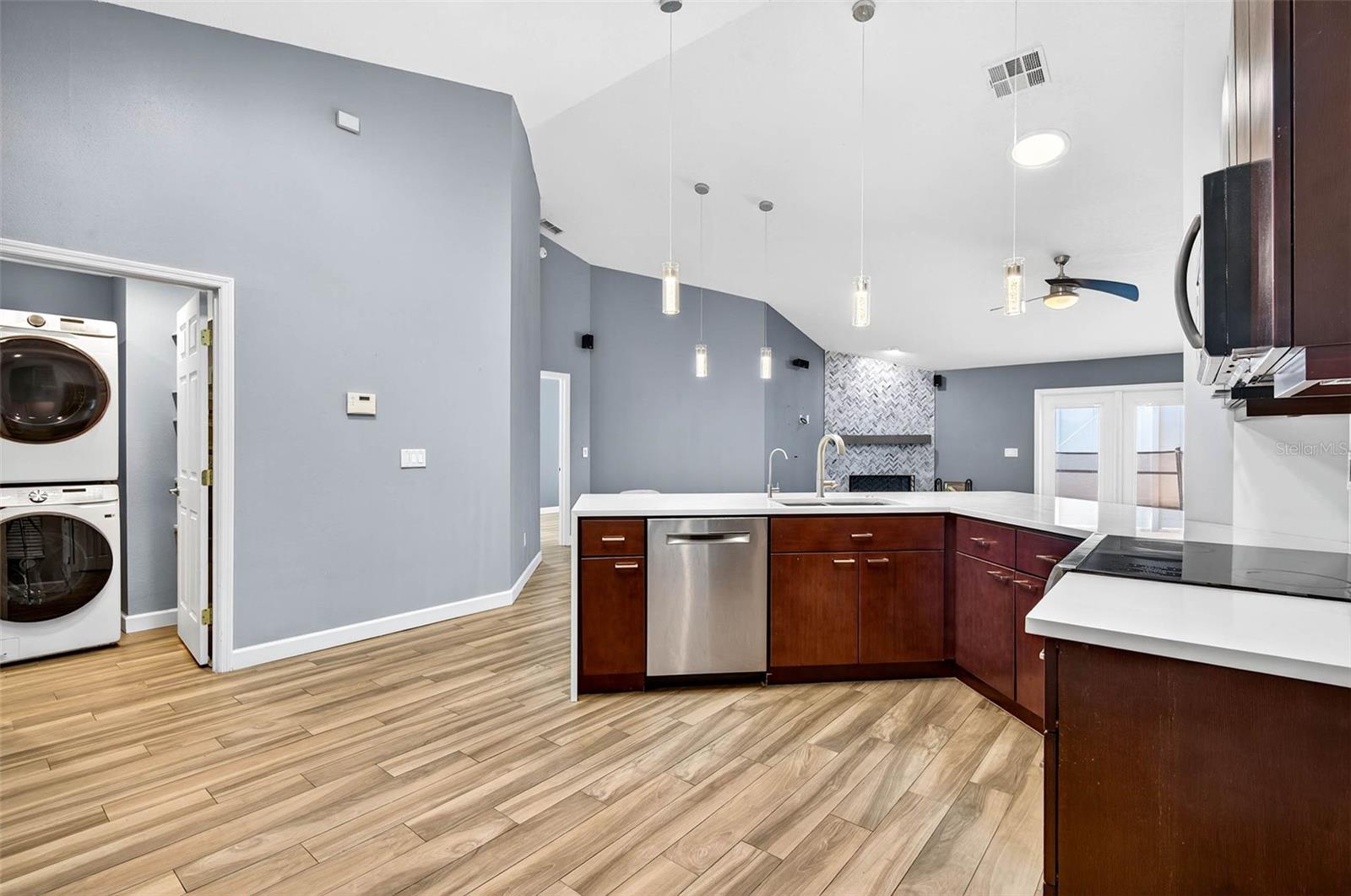 Image 16 of 50 For 12025 Steppingstone Boulevard