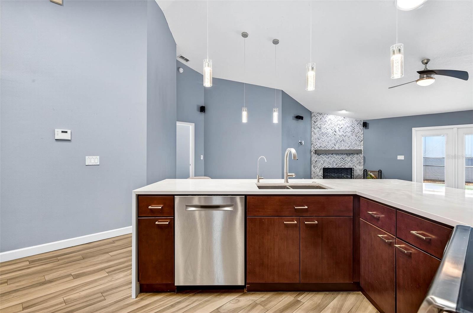 Image 18 of 50 For 12025 Steppingstone Boulevard