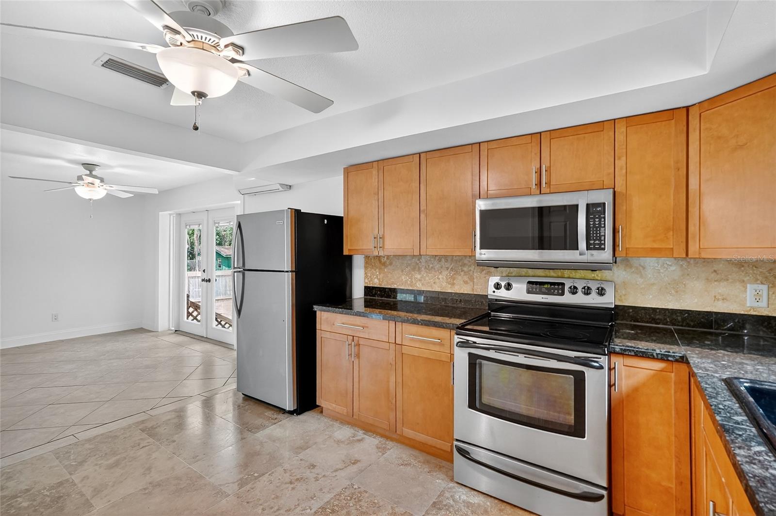 Image 7 of 26 For 3087 Duane Avenue